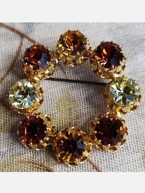 Made in Austria Signed Round Circle Tone Vintage Brooch High Prong Setting EUC